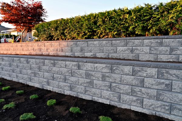 Cost of Concrete Retaining Wall Installation in Garland