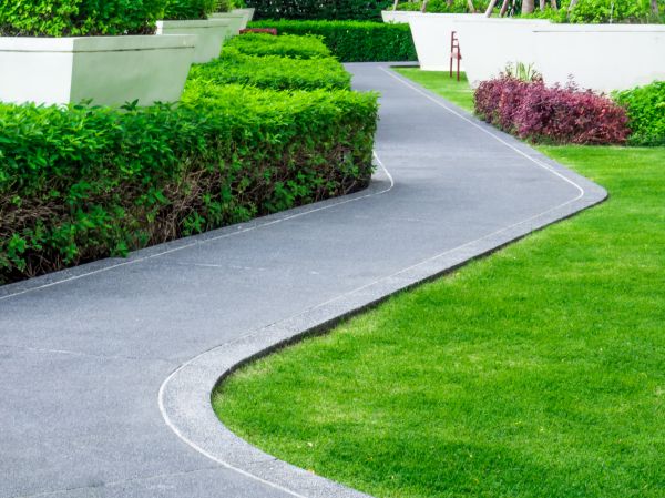 Cost of Walkway Curb Installation in Garland