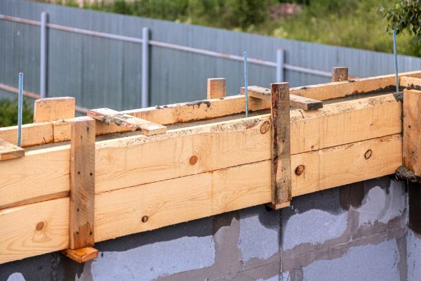 Cost of Poured Wall Construction in Garland