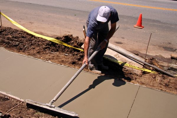 Cost of Sidewalk Building in Garland